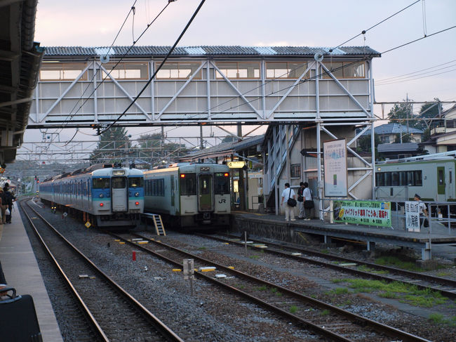 清里駅から小海線で小渕沢へ戻ってきました。<br />スーパーあずさに乗って帰ります。