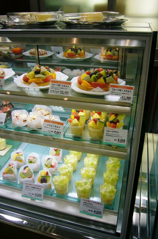 ケーキも美味しそう・・・