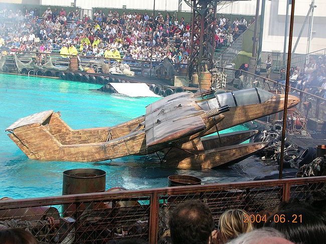 迫力満点のショウでした。