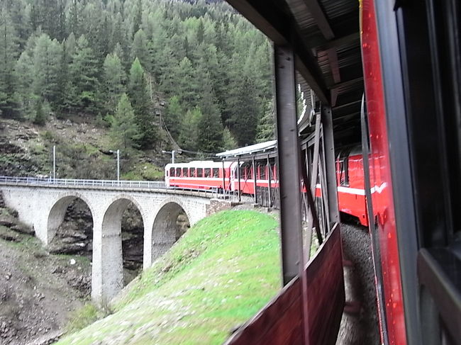 ぐるーっと。<br /><br />きゃあきゃあ、楽しい！