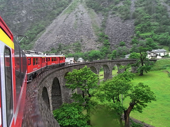 Kreisviadukt Brusio<br />ブルージオ橋