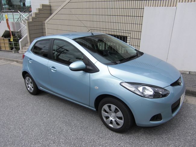 今回のわが家のレンターカー<br />結構狭かったけどよく走ってくれました。<br />色も普通で一安心です。