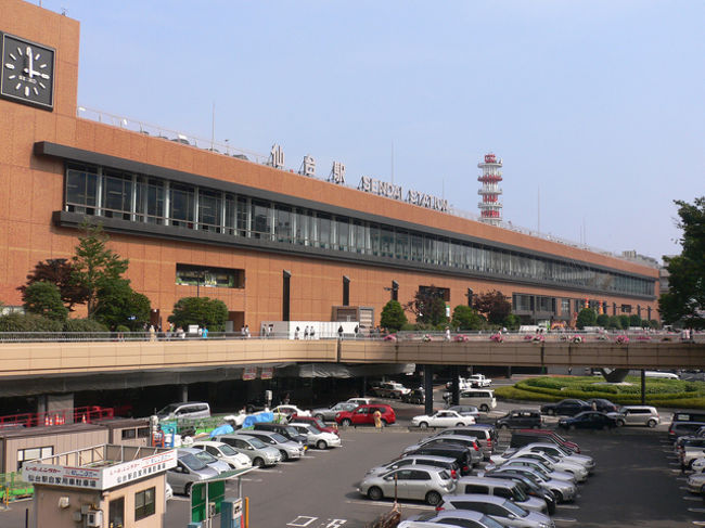 『仙台』<br />帰りに仙台に寄ったのだ。<br />仙台と言ったら牛タンなのだ。<br />牛タン食って帰るのだ。<br />と、思ったら電車の中に礼服を忘れたのだ。<br />【ハリー：（￣△￣ﾒ）ば〜か】<br />最悪なのだ。<br />牛タンどころではないのだ。<br /><br />【ハリー：それより、お前の今回のブログは一体なんなんだ。旅行と全く関係ね〜じゃね〜か】