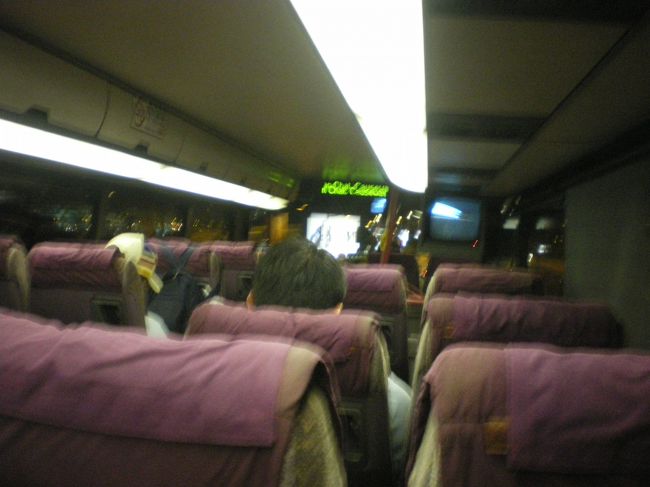 空港バスで上環まで向かう。