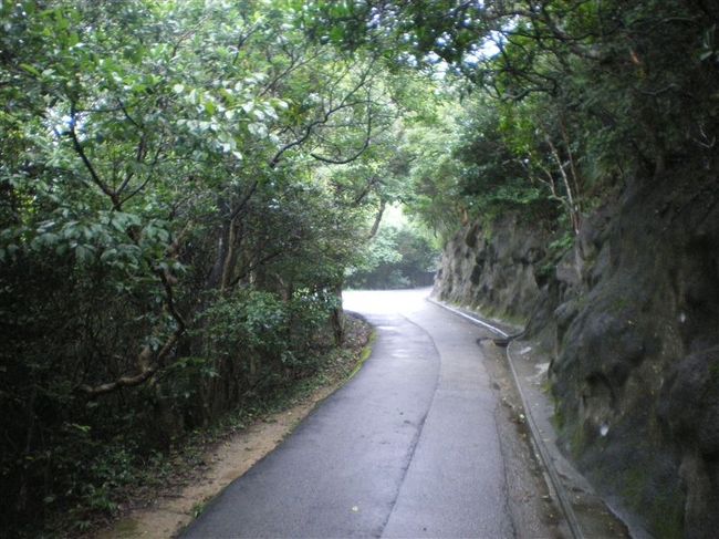 山道は有名なハイキングコースになっている。<br />