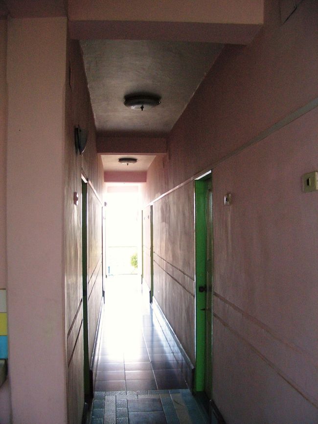 部屋の前の廊下