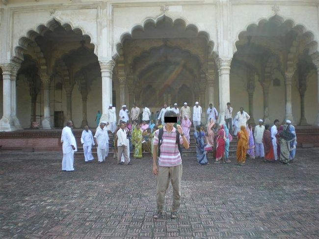 団体さんが記念撮影していたので、有名なところなのかと思いついでに自分も撮りました。<br />