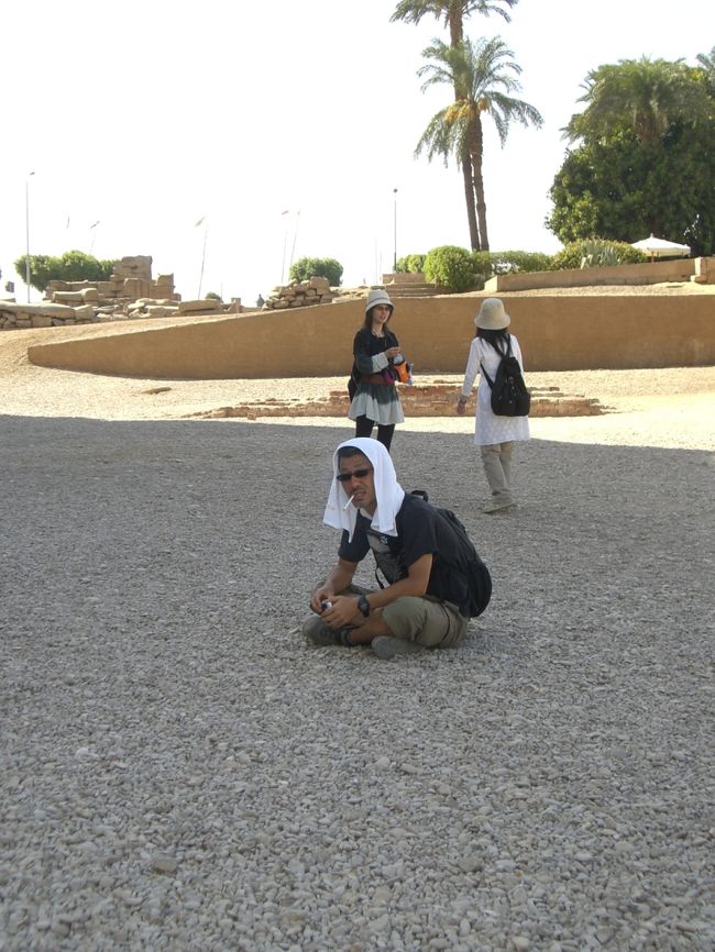 終了！<br /><br />幸せだった。<br />正直、遺跡なんて、もうどうでもよかった。<br /><br />そういえば、このときは、まだ後ろの二人も元気そう。<br />