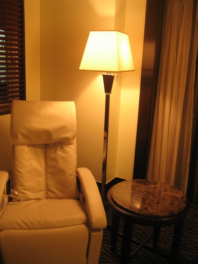 家にも欲しいぃ〜！最新マッサージチェア