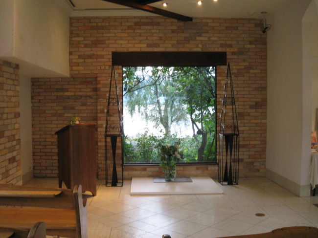 教会の中です。<br />協会からは河口湖も見えます。