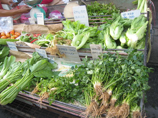 新鮮な野菜がたくさんあります。