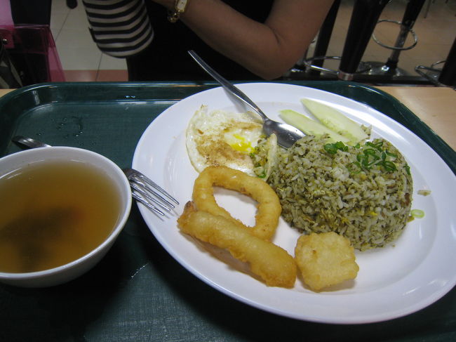 これは、焼き飯（チャーハン）なので、どこでも食べられます。