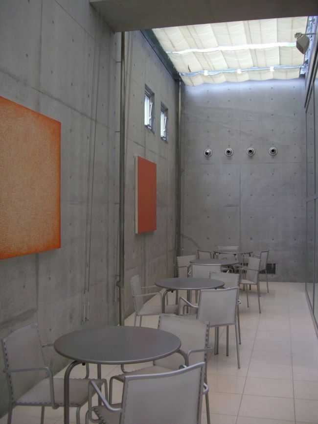 エントランス。