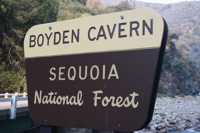 キングスキャニオン国立公園「Kings Canyon National Parks