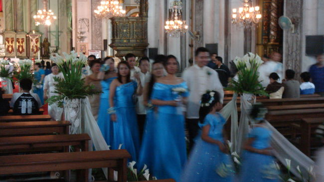 　サン・アグスティン教会<br />　1606年に建てられたもので、この教会だけが建物は当時のまま残っていて、世界遺産に登録されています。<br />　