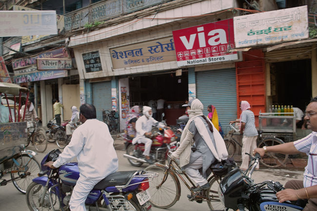 埃が多いので、完全防備。