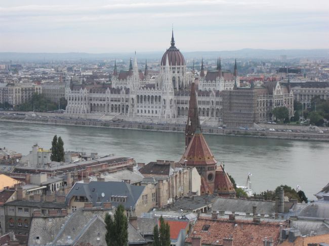 朝の国会議事堂