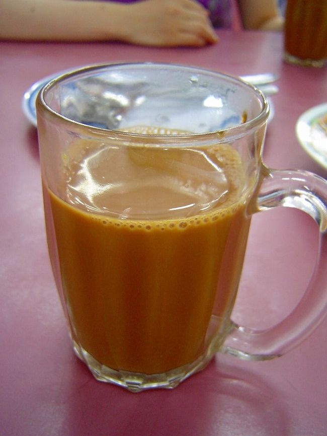 ２００６年に訪星した時。<br /><br />朝ご飯として食べにきました、これは温かいコピですね、甘いですかなり。<br />普段コーヒーはブラック派の人にはキツイ甘さかも（＾＾；