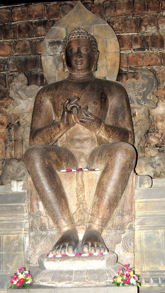 ★ ジョグ ジャカルタの寺院仏像（インドネシア） ★ 壁掛け用 ☆ ジョグ ジャカルタの寺院仏像（インドネシア） ☆ 壁掛け用