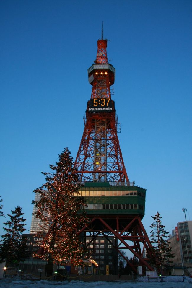 １７：３７<br />ちょぴっと歩いてテレビ塔！<br />大通公園の東端にあります。
