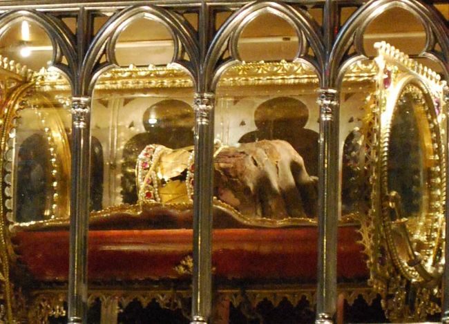 聖なる右手を、アップにしてみました。<br />すごい！