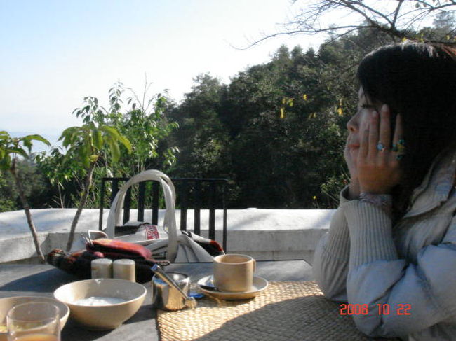 朝食タイム。まったり。<br />朝は嫌いな私ですが、この時は、朝ってちょっといいかも、と思ってしまいました（笑）