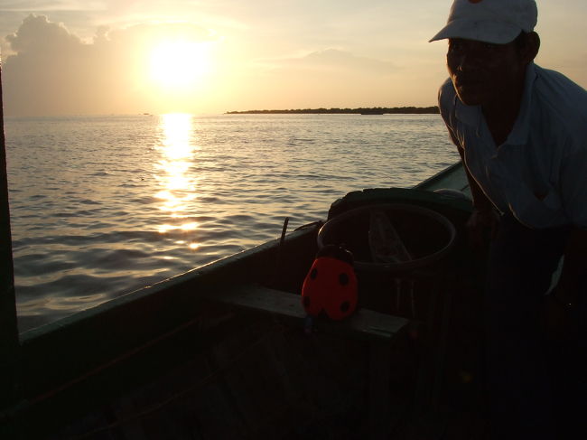 おじさんのシルエットがいい感じに映ってます。<br />お気に入りの一枚です♪