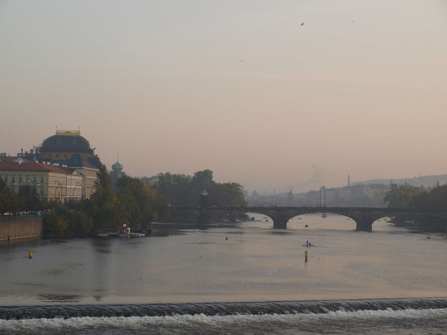 カレル橋からヴルタヴァ川