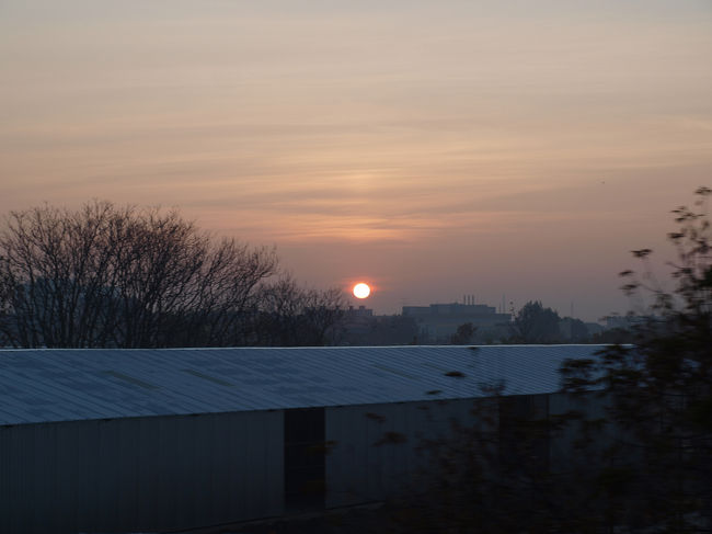 夜明けです。あと30分くらいでブダペストに到着です。