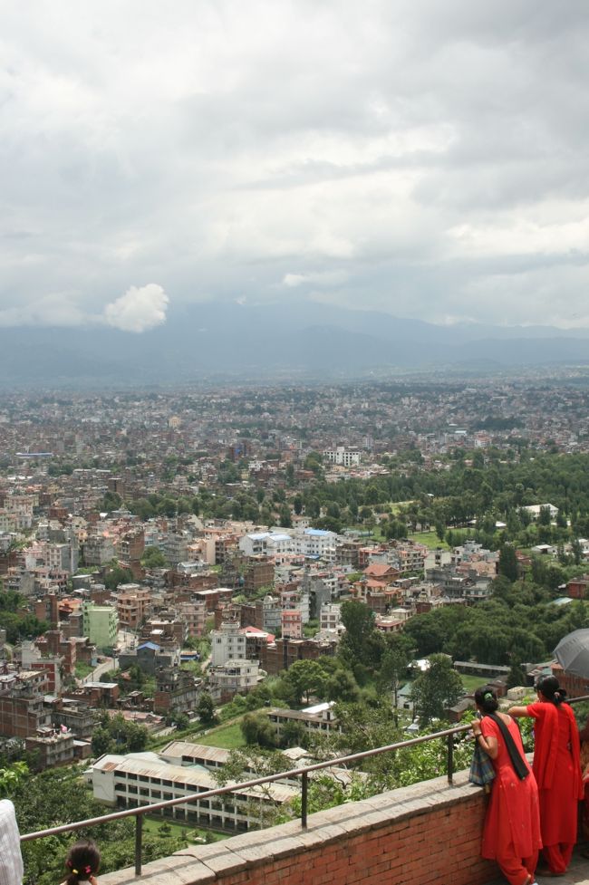 スワヤンブナート/Swayambhunath<br />市内を一望