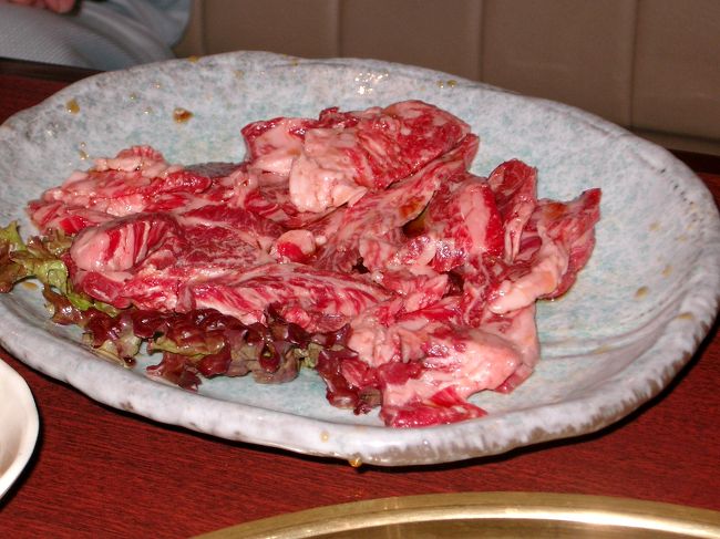 晩飯は県産牛（石垣・ヤンバル）の焼肉