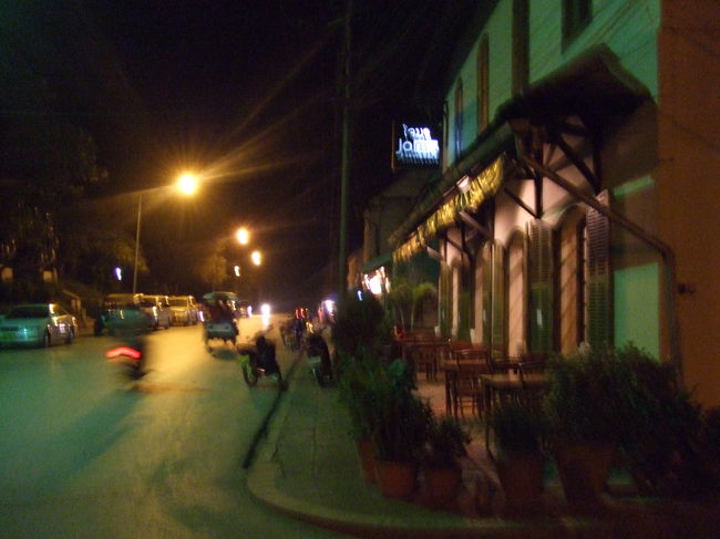 またまた買い物しちゃった〜。やっぱまとめて買うとディスカウントしてくれるから楽しくって♪