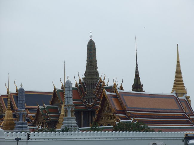 中には入らなかったけど、外から見た王宮です。