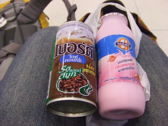 このコーヒー、なんと味の素のコーヒーでした。やっぱり甘甘。