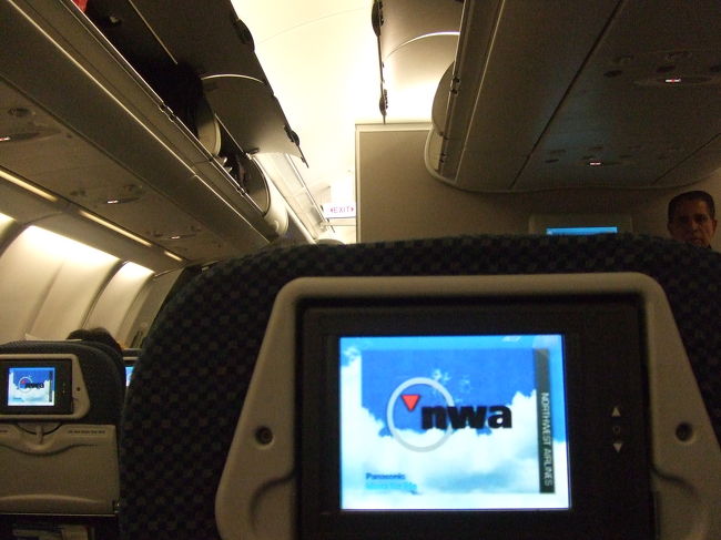 帰りの機内では、『ハンコック』と、『相棒』を見ました♪