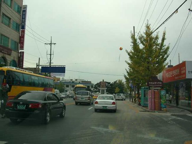 残念ながら・・・<br /><br /><br />扶余（プヨ／buyeo）の中心部？らしきところを抜け、百済文化祭会場に向かいます。<br />できれば町歩きもしてみたかったのですが、ちょっと時間的に厳しそうでした。<br />残念ながら今回はあきらめることに・・・