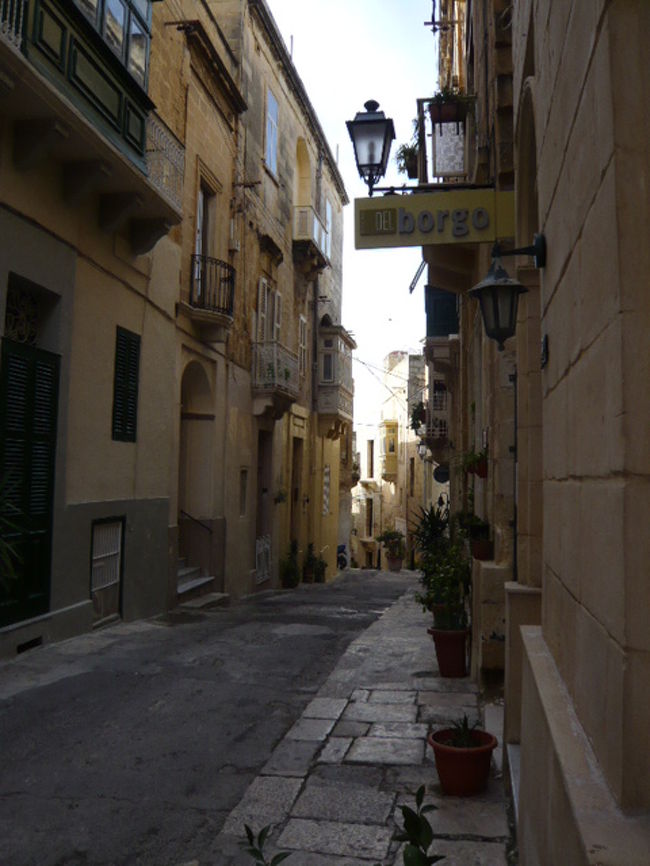 ←◆『ビットリオーザの街♪』<br /><br />歴史も生活感も感じられる街で