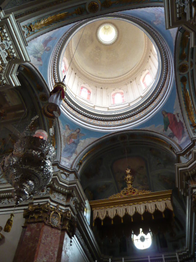 ←◆『聖ローレンス教会♪』<br /><br />こちらのドーム型天井も美しいです