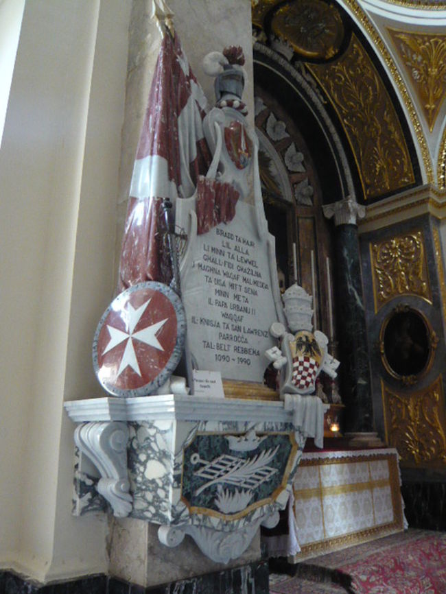 ←◆『聖ローレンス教会♪』<br /><br />この大理石のオブジェも素敵です