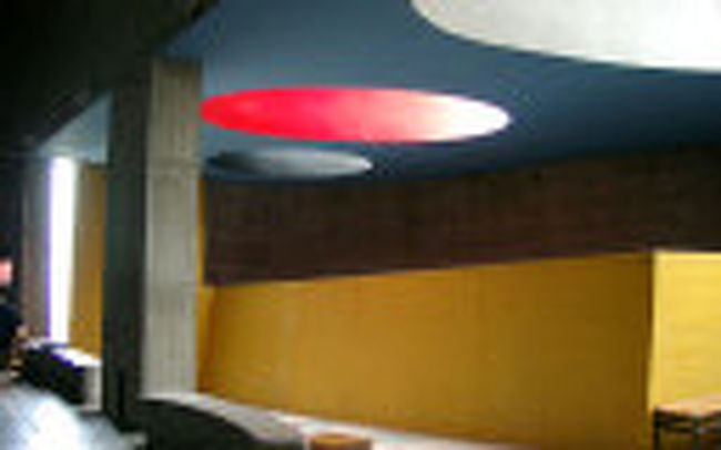 ラ・トゥーレット修道院内部