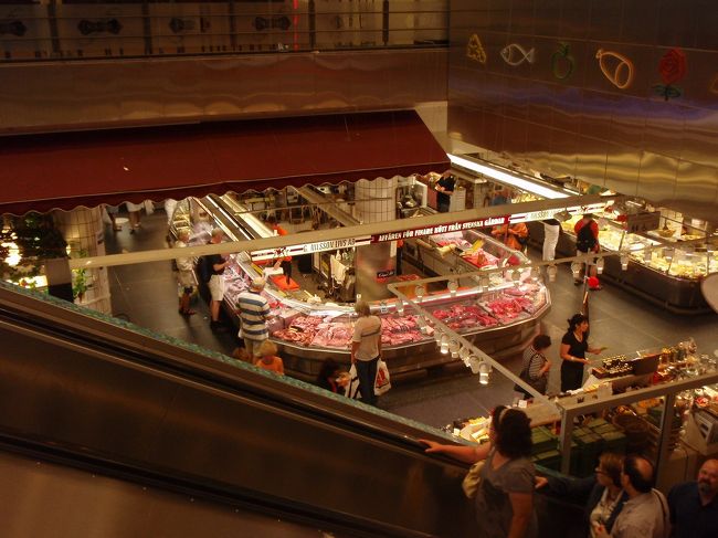 中央市場に到着。