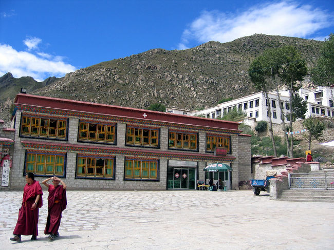 デンプン（哲蚌）寺