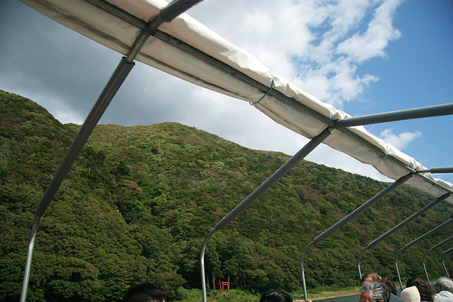 そろそろ、草薙温泉港着(最上川リバーポート)に<br />到着します。