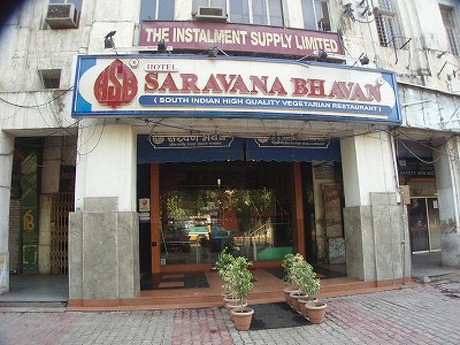 サラバナバワン<br />(コンノートインナーサークル)<br /><br />朝食で訪問。朝早くからやってるので便利。<br />ディナーやランチタイムにはインド人で満席。