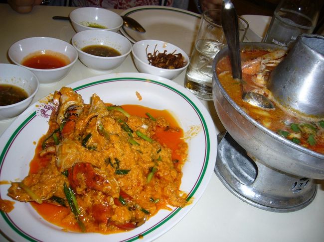 本日の夕食は、タイ風シーフードで決まり☆<br />プッパンポンカリー(蟹カレー)、トムヤムクン、etc…アローイ！！！！