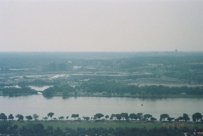 ワシントン記念塔(Washington Momument)からの眺望?<br /><br />※ ペンタゴン