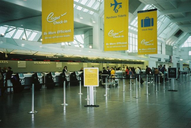 2002年10月12日<br /><br />ラガーディア空港(NY)