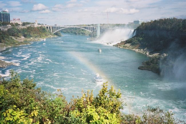 レインボーブリッジと虹