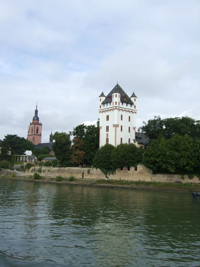 この船には途中から日本人が乗ってきましたが、始発のマインツから乗ったのは私たちだけでした。