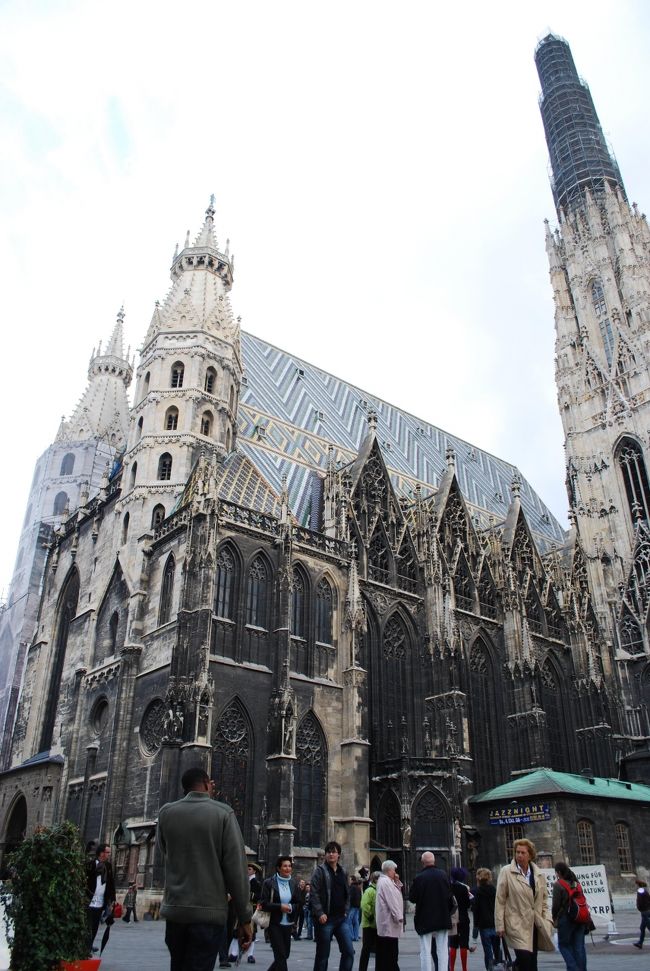 小雨がふっていたので、塔に登るのは、やめておきました。